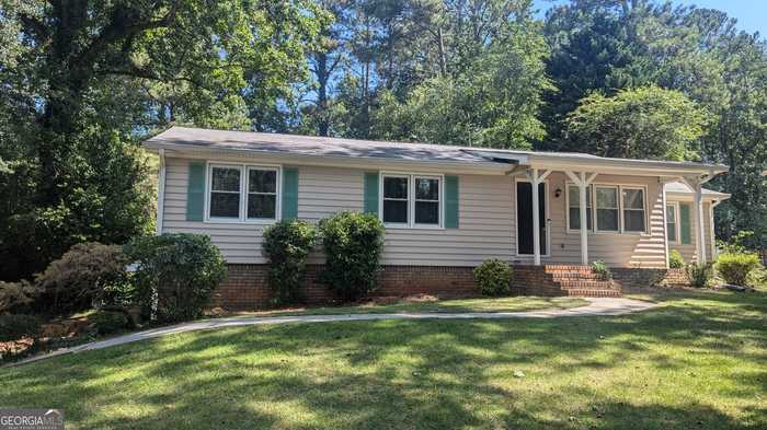 photo 1: 2640 Plains Court, Marietta GA 30066