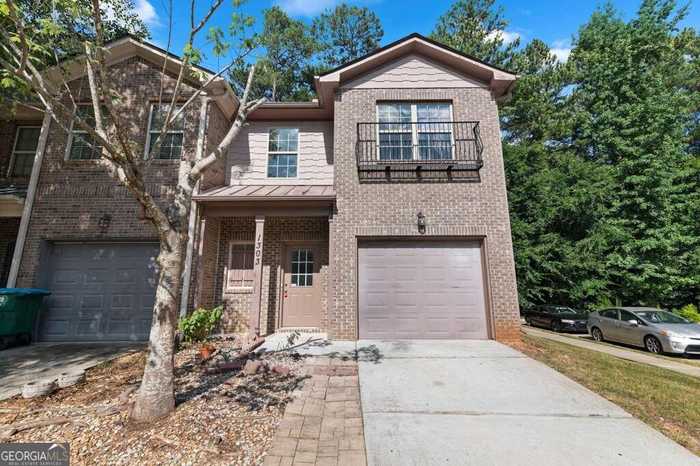 photo 1: 1303 Harbins Ridge Drive, Norcross GA 30093