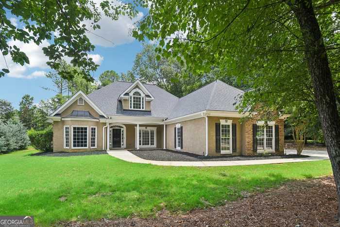 photo 1: 334 Loring Lane, Peachtree City GA 30269