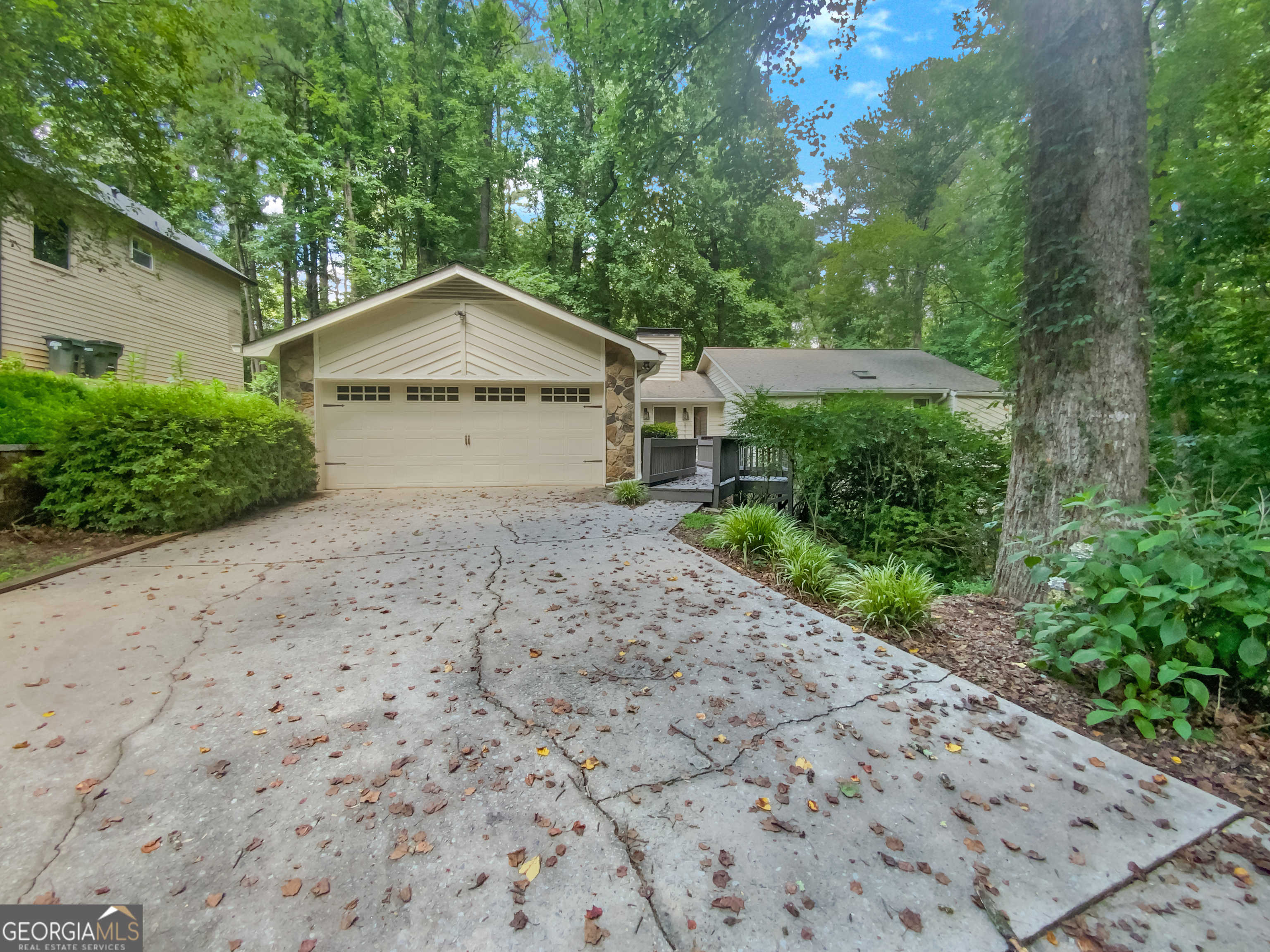 photo 1: 2779 Chimney Springs Drive, Marietta GA 30062