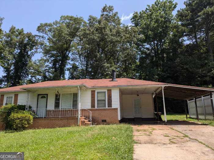 photo 1: 1116 Cliff Drive SW, Mableton GA 30126