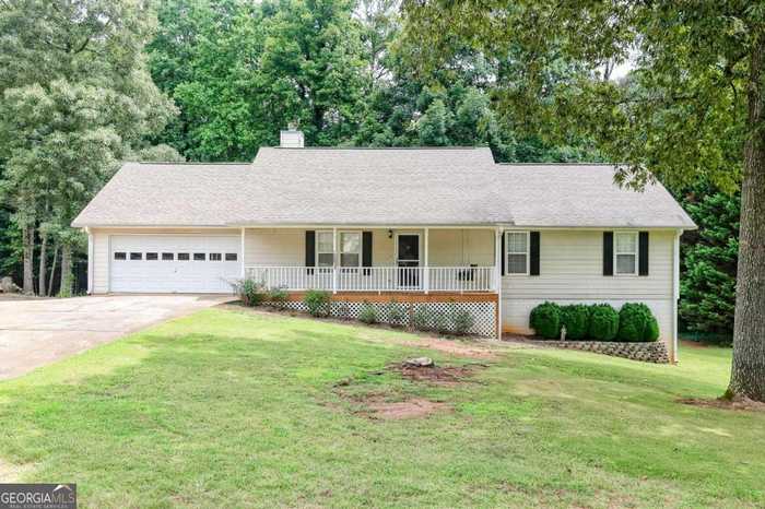 photo 1: 133 Edwards Way, Stockbridge GA 30281