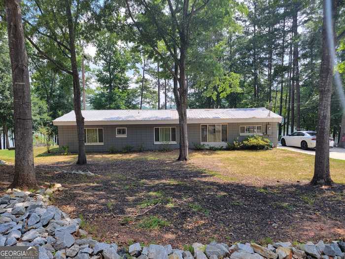 photo 1: 726 Imperial Drive, Martin GA 30557