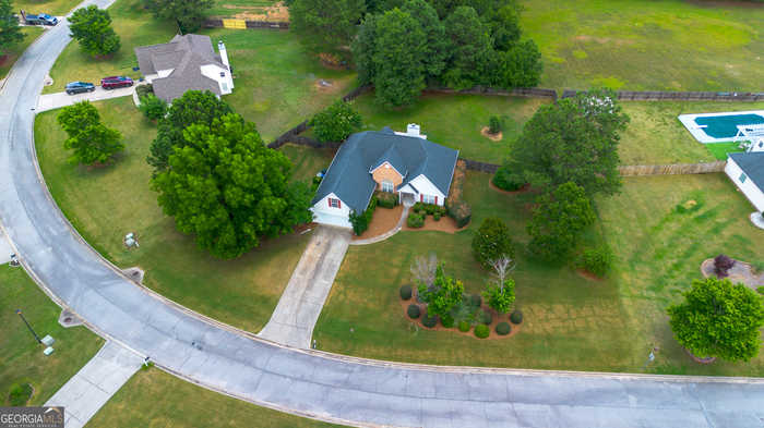 photo 2: 803 Winding Grove Lane, Loganville GA 30052