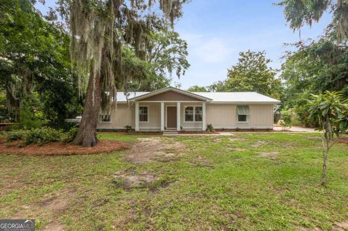 photo 1: 224 Gunter Street, St. Marys GA 31558