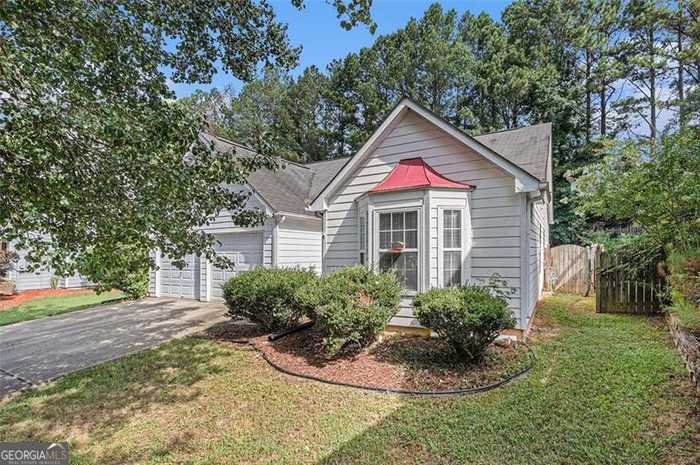 photo 1: 3910 Keystone Ridge, Acworth GA 30101