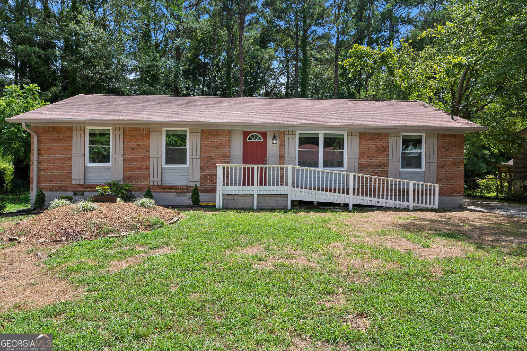 photo 1: 63 Royce Drive, Jonesboro GA 30238