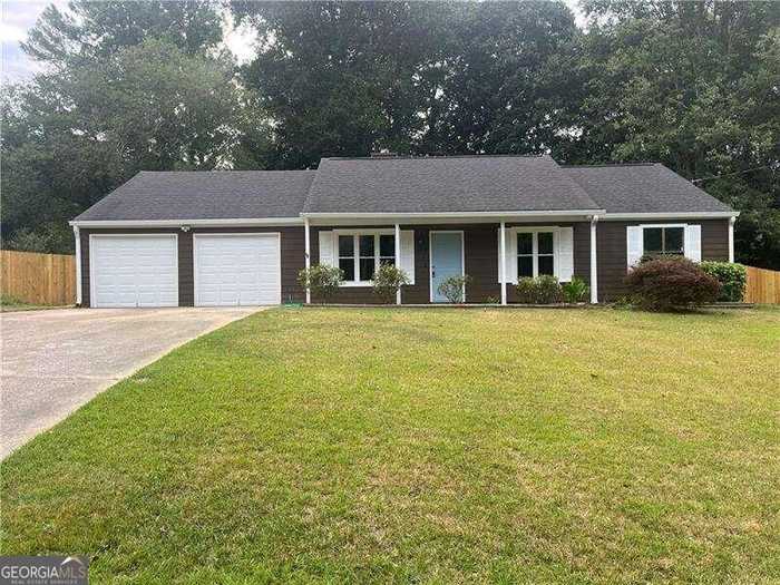 photo 1: 3576 Mill Creek Drive SW, Smyrna GA 30082