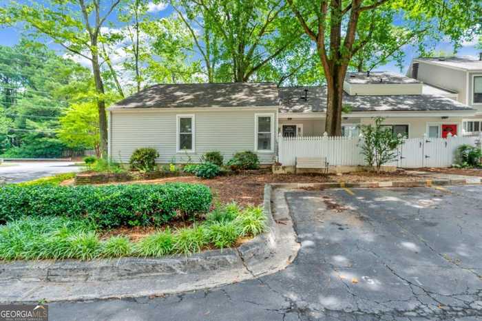 photo 1: 2619 Meadowlawn Drive SE, Marietta GA 30067