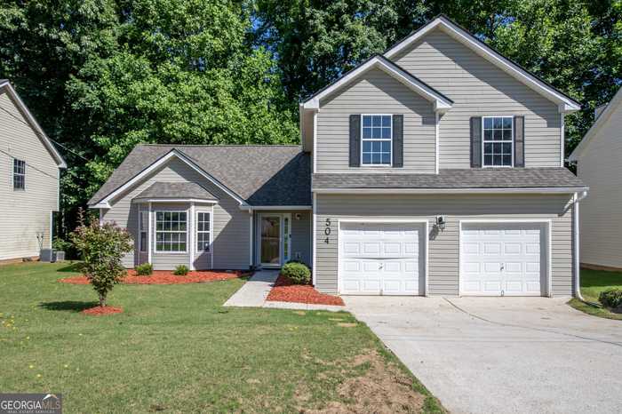 photo 1: 504 Pecan Wood Circle, Fairburn GA 30213