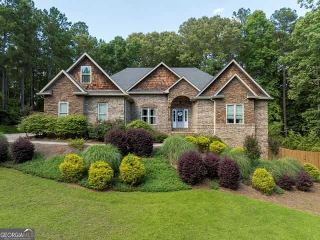 photo 1: 65 Farrington Drive, Forsyth GA 31029