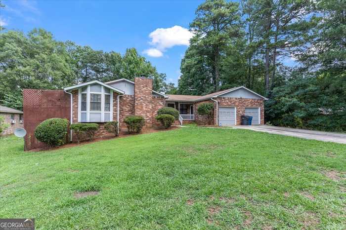 photo 1: 365 Riverbrook Court, Riverdale GA 30274