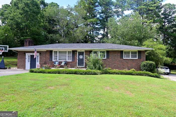 photo 1: 117 Hunt Drive, Calhoun GA 30701