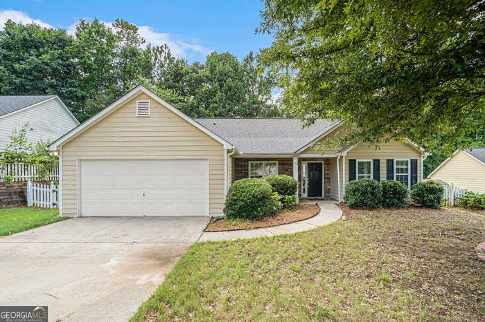 photo 1: 5806 Amberside Lane, Sugar Hill GA 30518