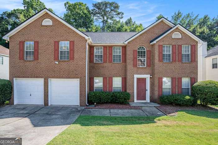 photo 2: 1246 Carriage Trace Circle, Stone Mountain GA 30087