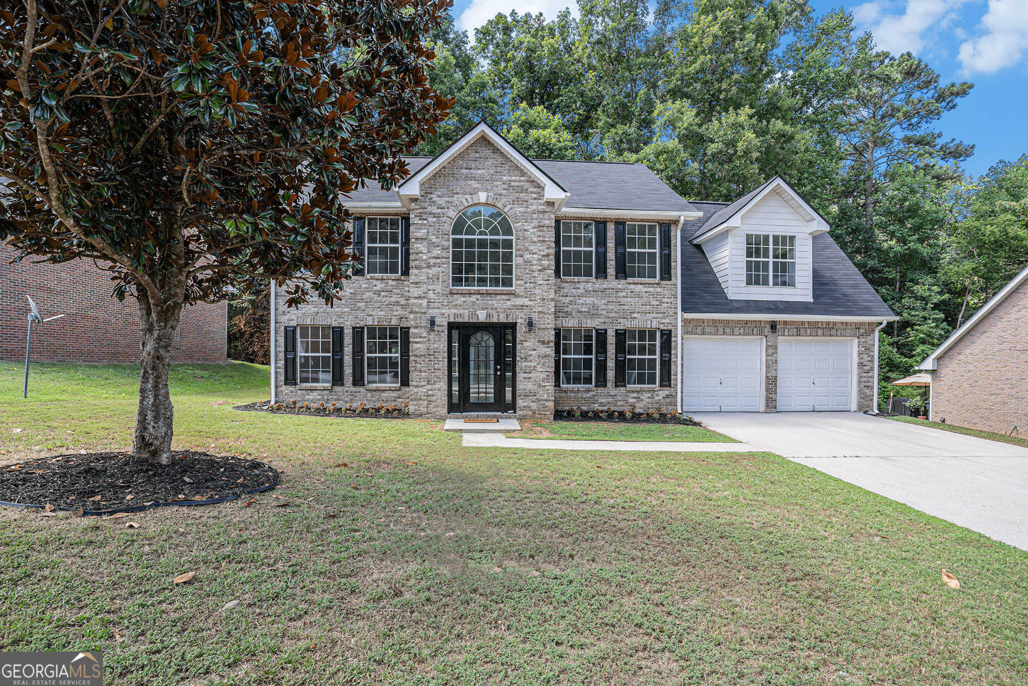 photo 2: 118 Bellington Drive, McDonough GA 30253