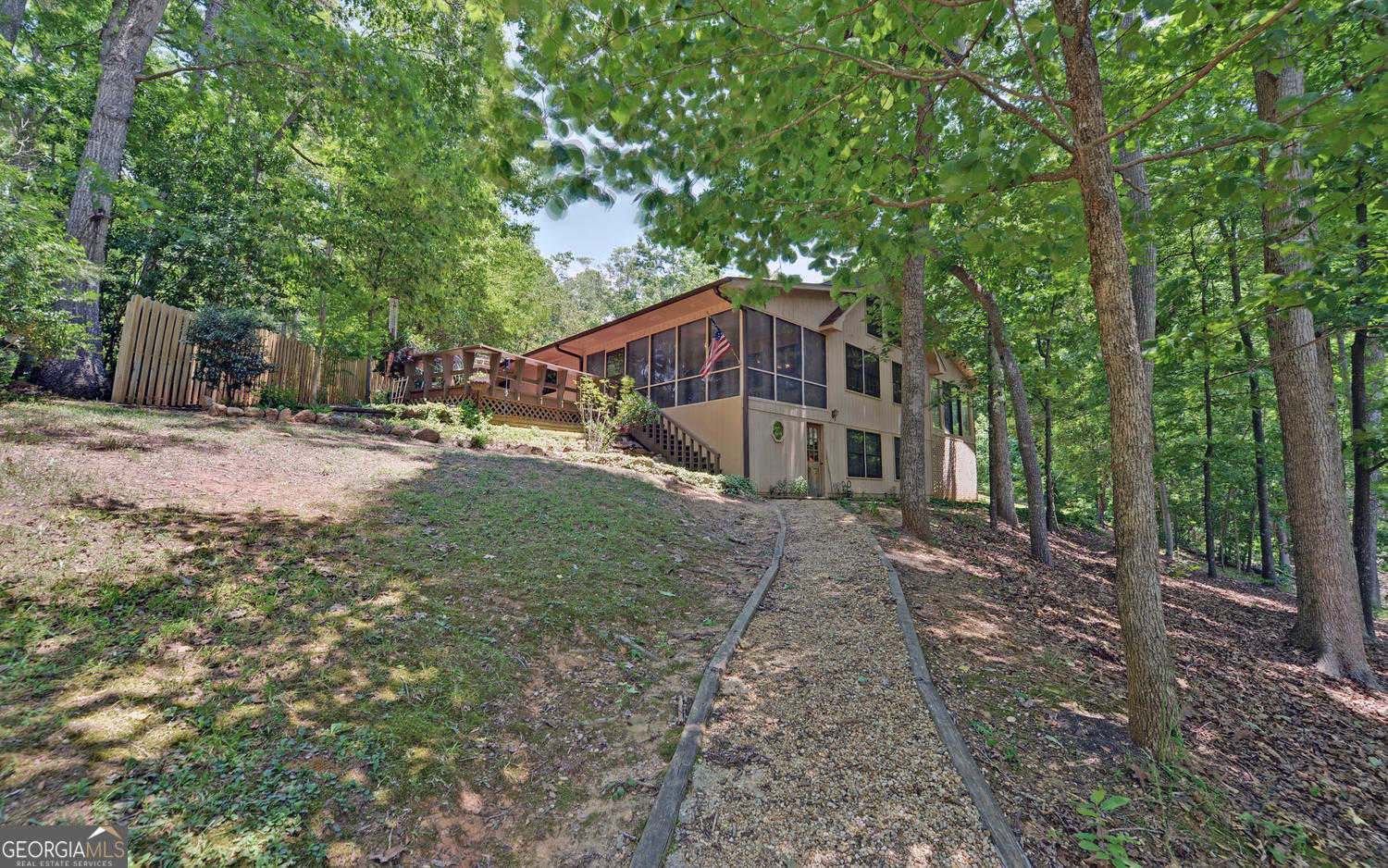 photo 2: 99 Crane Creek Dr, Hartwell GA 30643