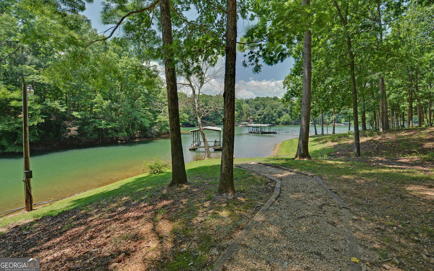 photo 3: 99 Crane Creek Dr, Hartwell GA 30643