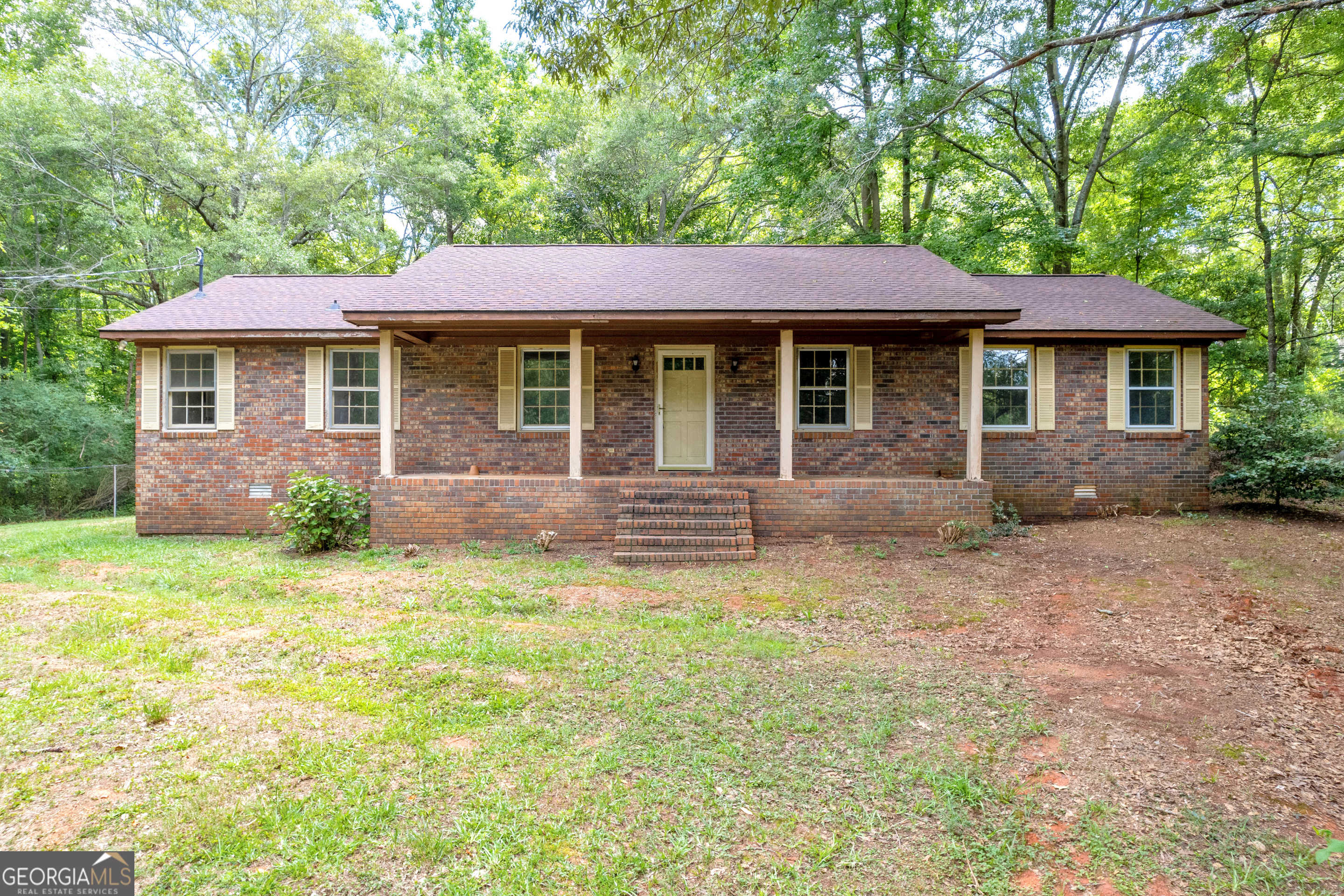 photo 1: 150 Willow Bend Circle, Royston GA 30662