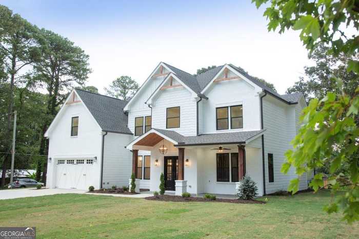 photo 2: 1508 Rockbridge Road, Stone Mountain GA 30087