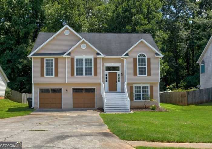 photo 1: 3329 Medina Drive, Jonesboro GA 30236