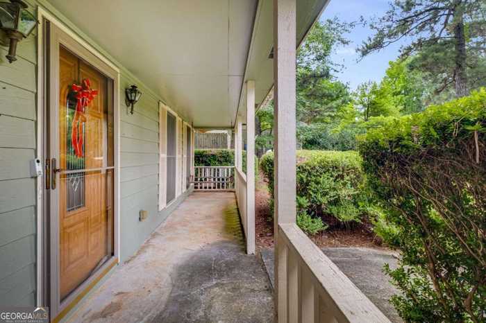 photo 2: 130 Burnham Rise, Peachtree City GA 30269