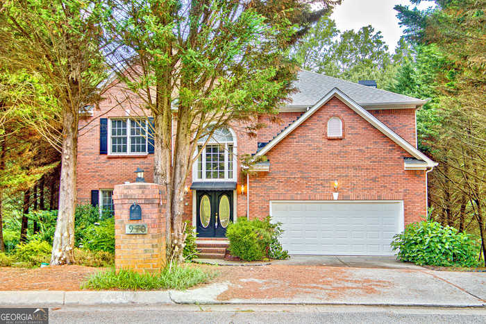 photo 1: 970 Brighton Crest Circle, Stone Mountain GA 30087