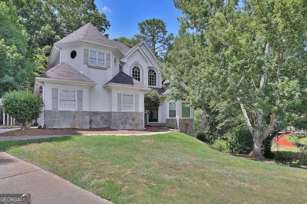 photo 2: 1660 Laurel Creek Drive, Lawrenceville GA 30043