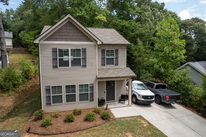 photo 1: 6935 Crystal Cove Trail, Gainesville GA 30506