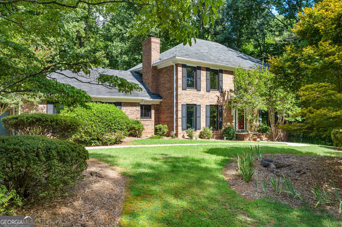 photo 2: 8090 River Circle, Atlanta GA 30350