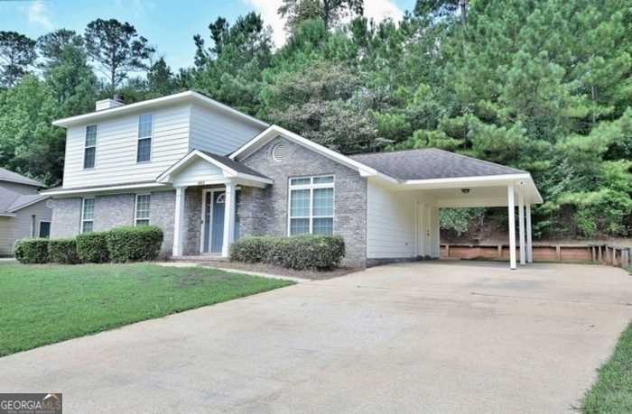 photo 1: 6323 Charter Oaks Circle, Columbus GA 31909