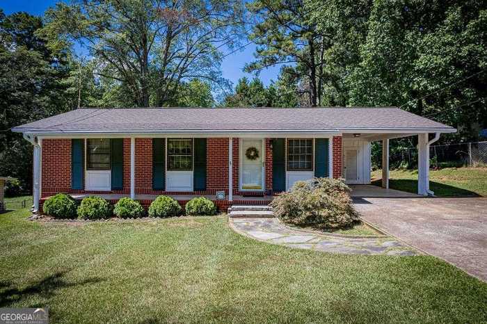 photo 2: 42 Willow Drive, Newnan GA 30263