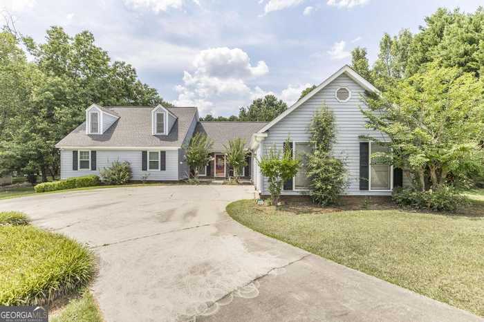 photo 1: 111 Cedar Creek Drive, Dublin GA 31021