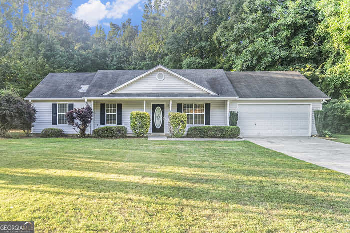 photo 1: 124 Floresta Drive, Mcdonough GA 30252