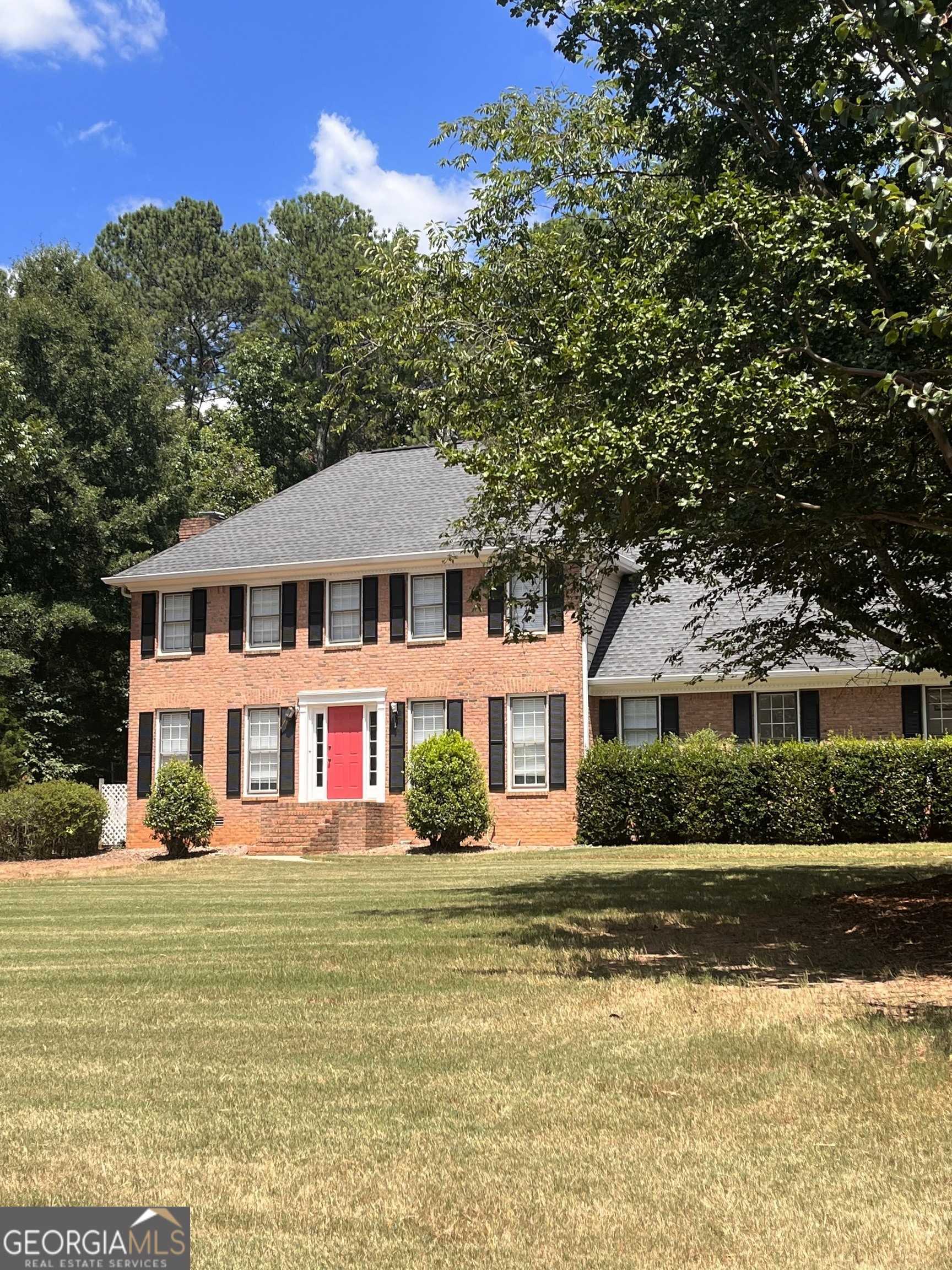 photo 1: 1100 Fernwood Drive, Bogart GA 30622