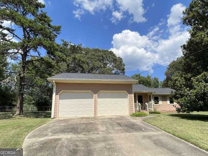 photo 2: 1963 Carriage Way, Lawrenceville GA 30043