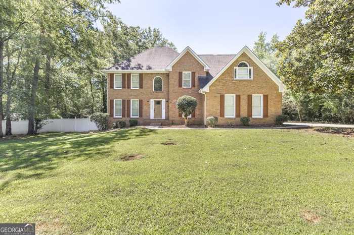 photo 1: 100 Bentwood Circle, Macon GA 31210