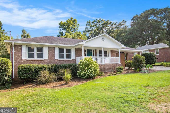 photo 1: 106 Morningside Drive, Carrollton GA 30117