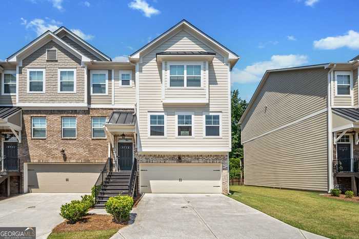 photo 1: 2713 Hedgeway Circle, Kennesaw GA 30144