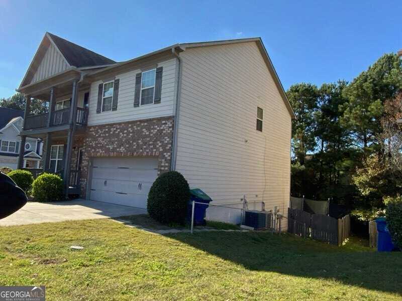 photo 3: 120 Gardenia Court, South Fulton GA 30291