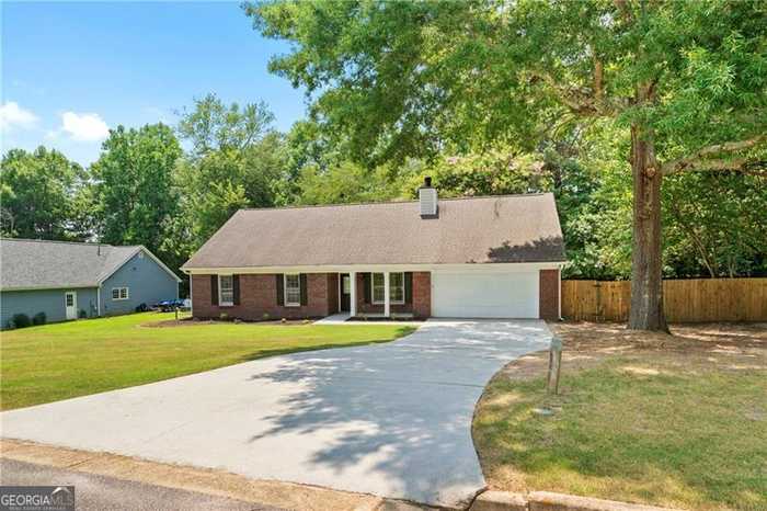 photo 2: 570 Fawn Lane, Loganville GA 30052