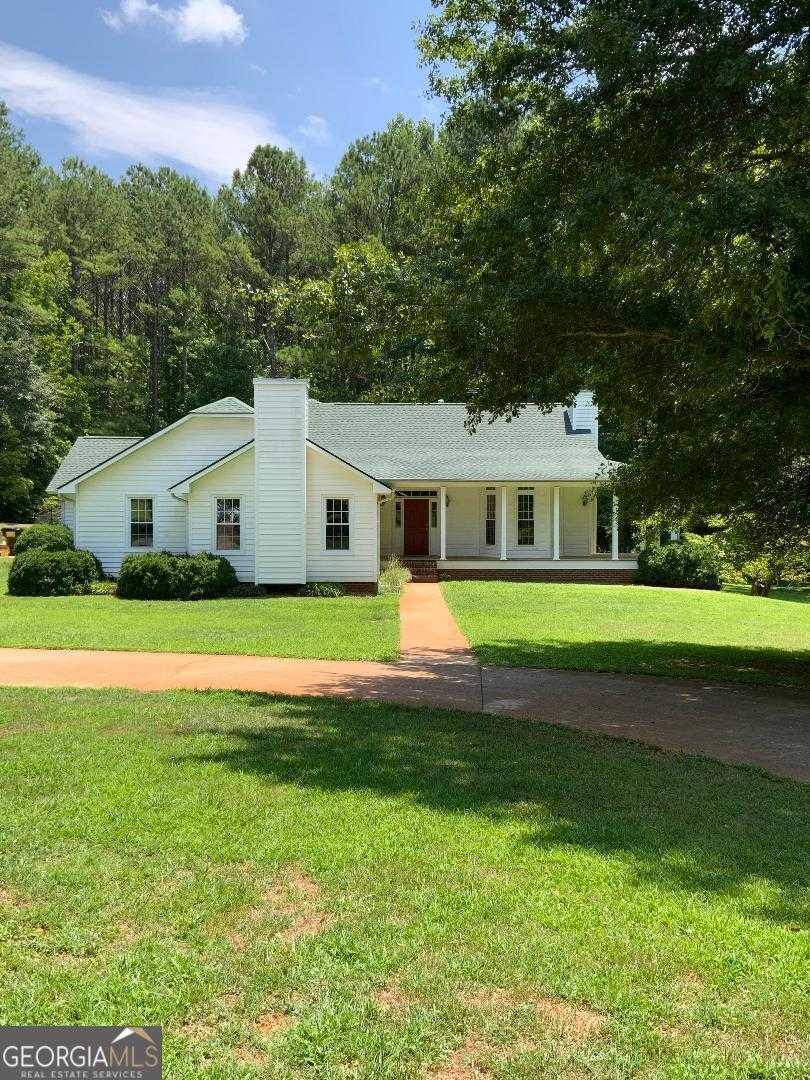 photo 1: 3639 Holly Springs Road, Rockmart GA 30153