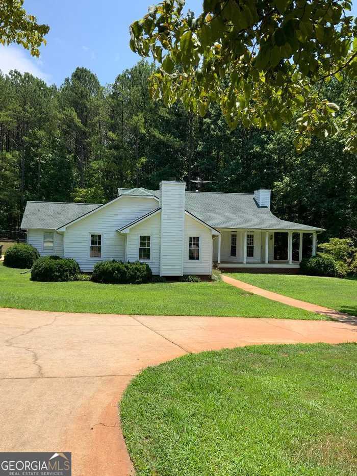 photo 2: 3639 Holly Springs Road, Rockmart GA 30153