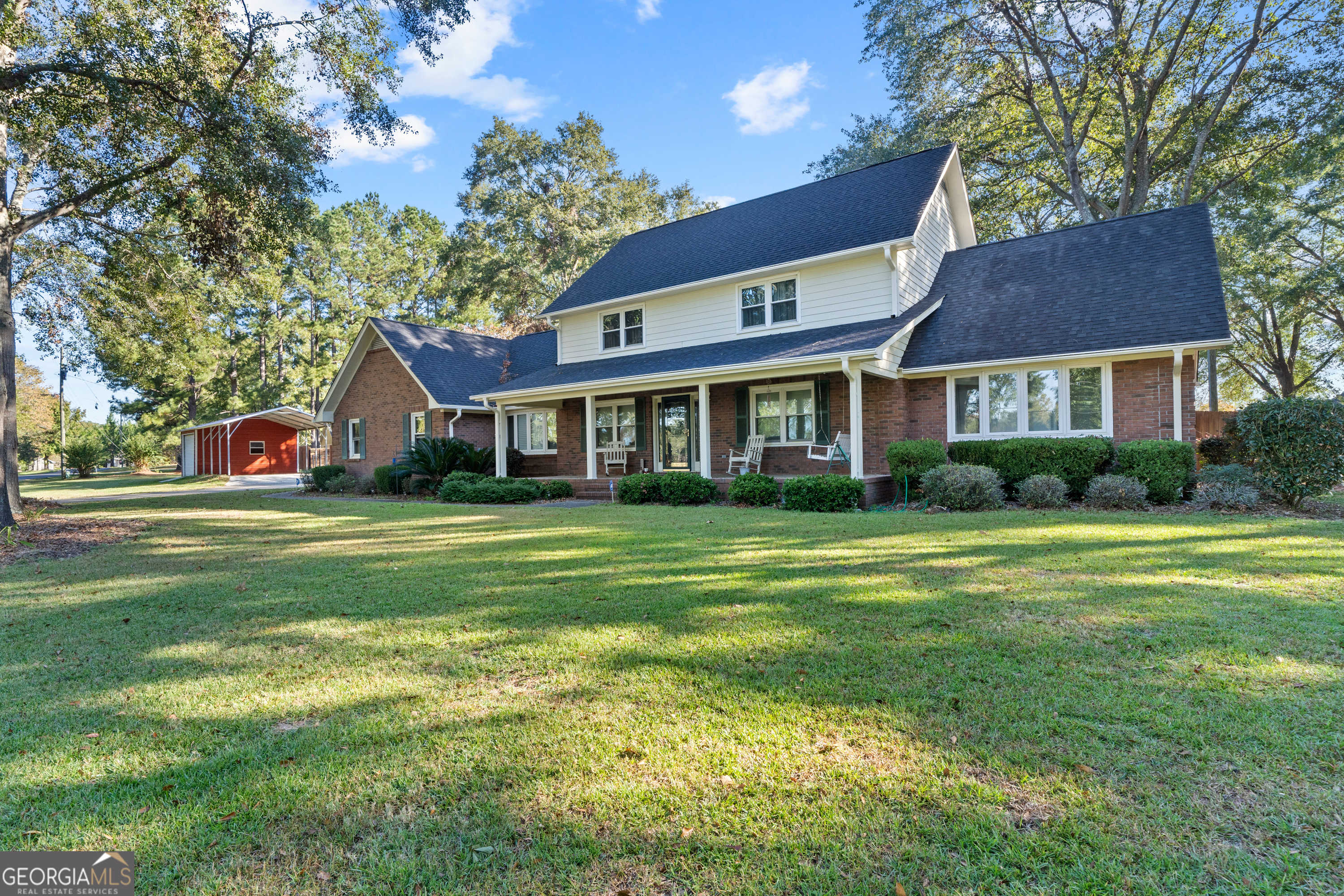 photo 1: 807 Tanglewood Drive, Dublin GA 31021