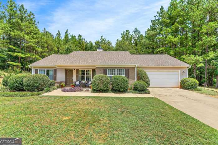 photo 2: 75 Pinewood Circle, Colbert GA 30628