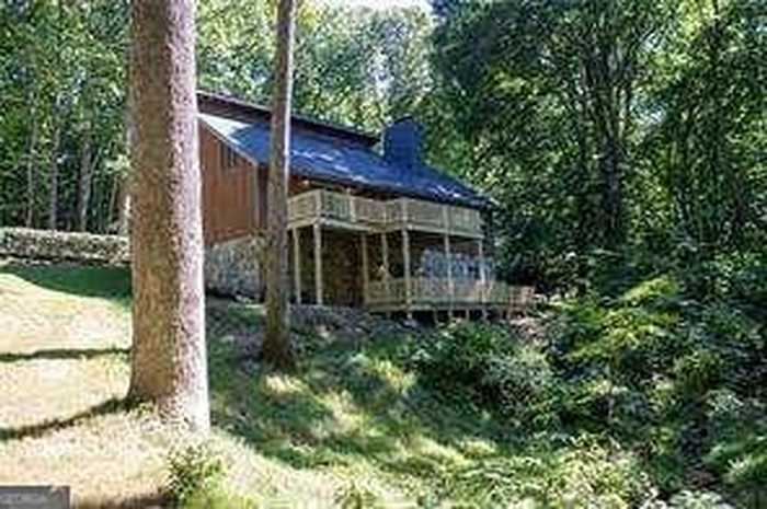 photo 2: 5530 Bourbon Drive, Gainesville GA 30506