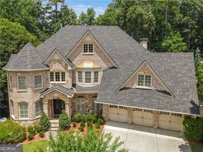 photo 1: 765 Estate Way NE, Atlanta GA 30319