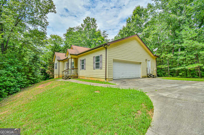 photo 1: 1440 Deer Trail Lakes Drive, Clarkesville GA 30523