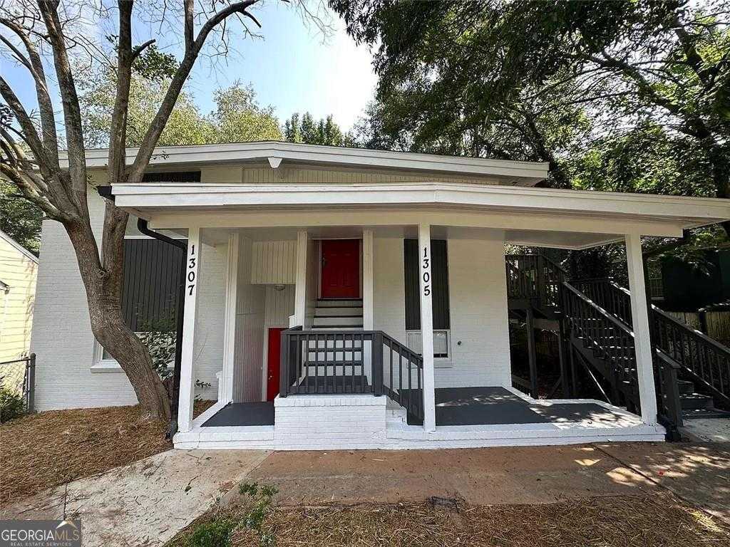 photo 1: 1305 Clermont Avenue, Atlanta GA 30344