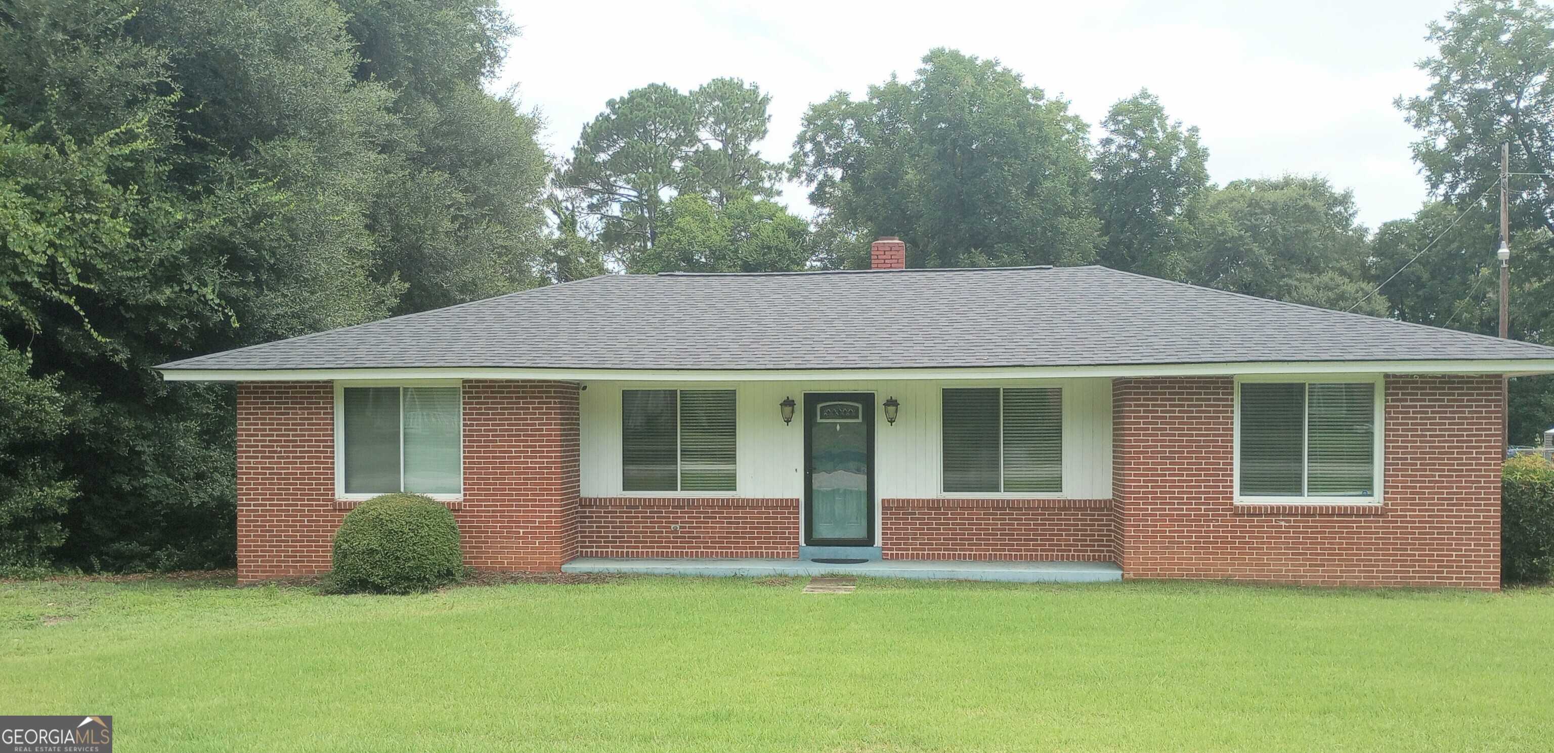 photo 1: 266 W Adams Street, Tennille GA 31089